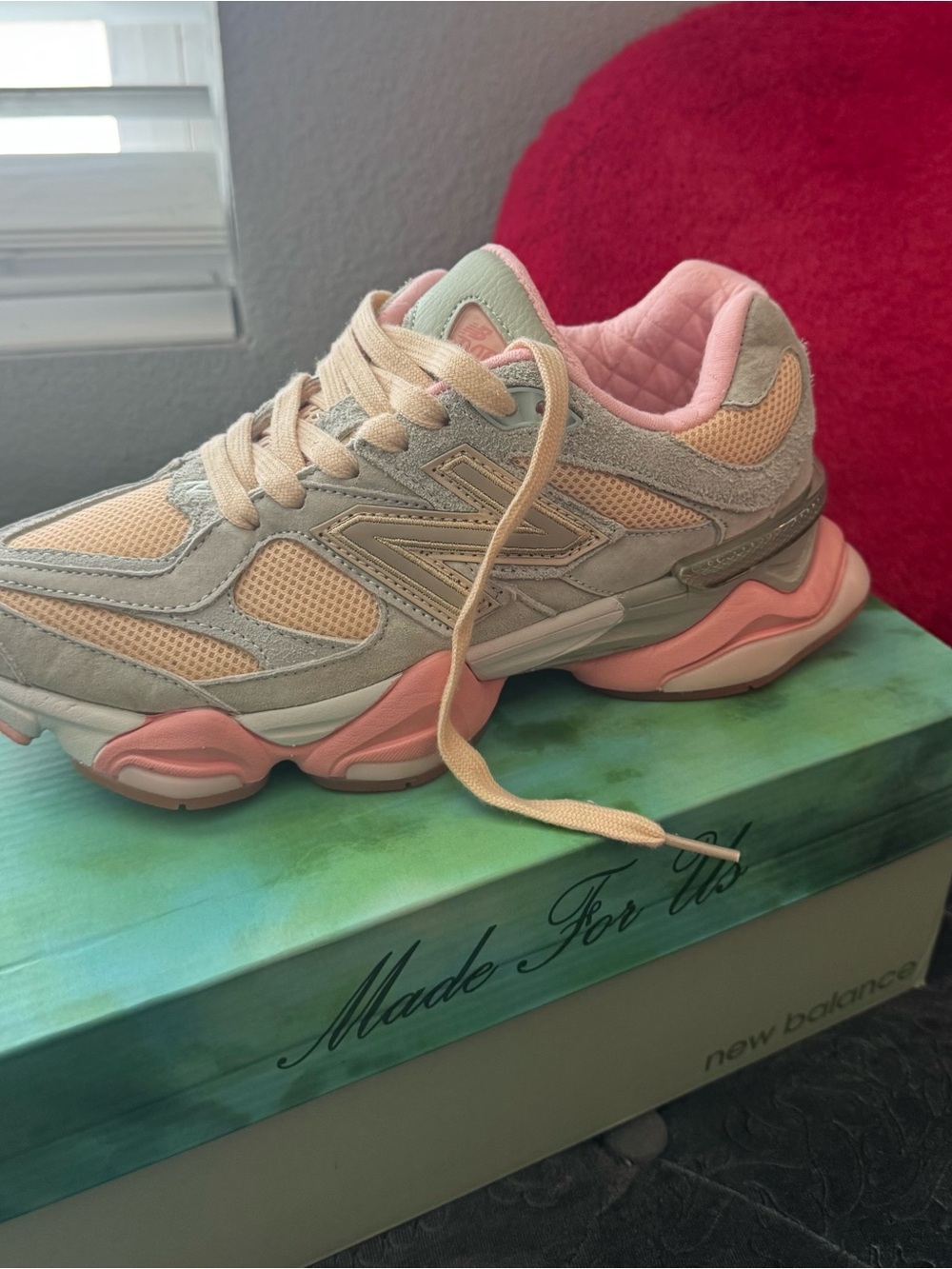 New Balance Men Cream, Pink & Light Green Sneakers